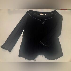 Black long sleeve top with white stitching #longsleeve #blacktop #neverworn